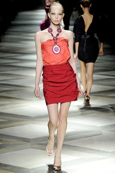 Look 43
